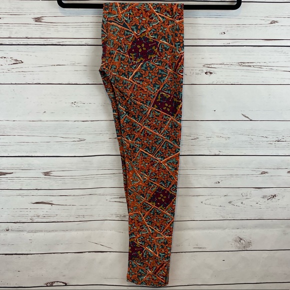 LuLaRoe Pants - NWT! LulaRoe One Size Leggings